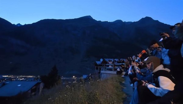 杠杆炒股网 全世界都知道中国人放假了：多景点被国人“承包”，中文问路无阻